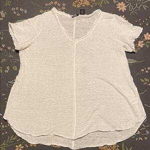 Tahari 100% Linen White V-Neck Tee